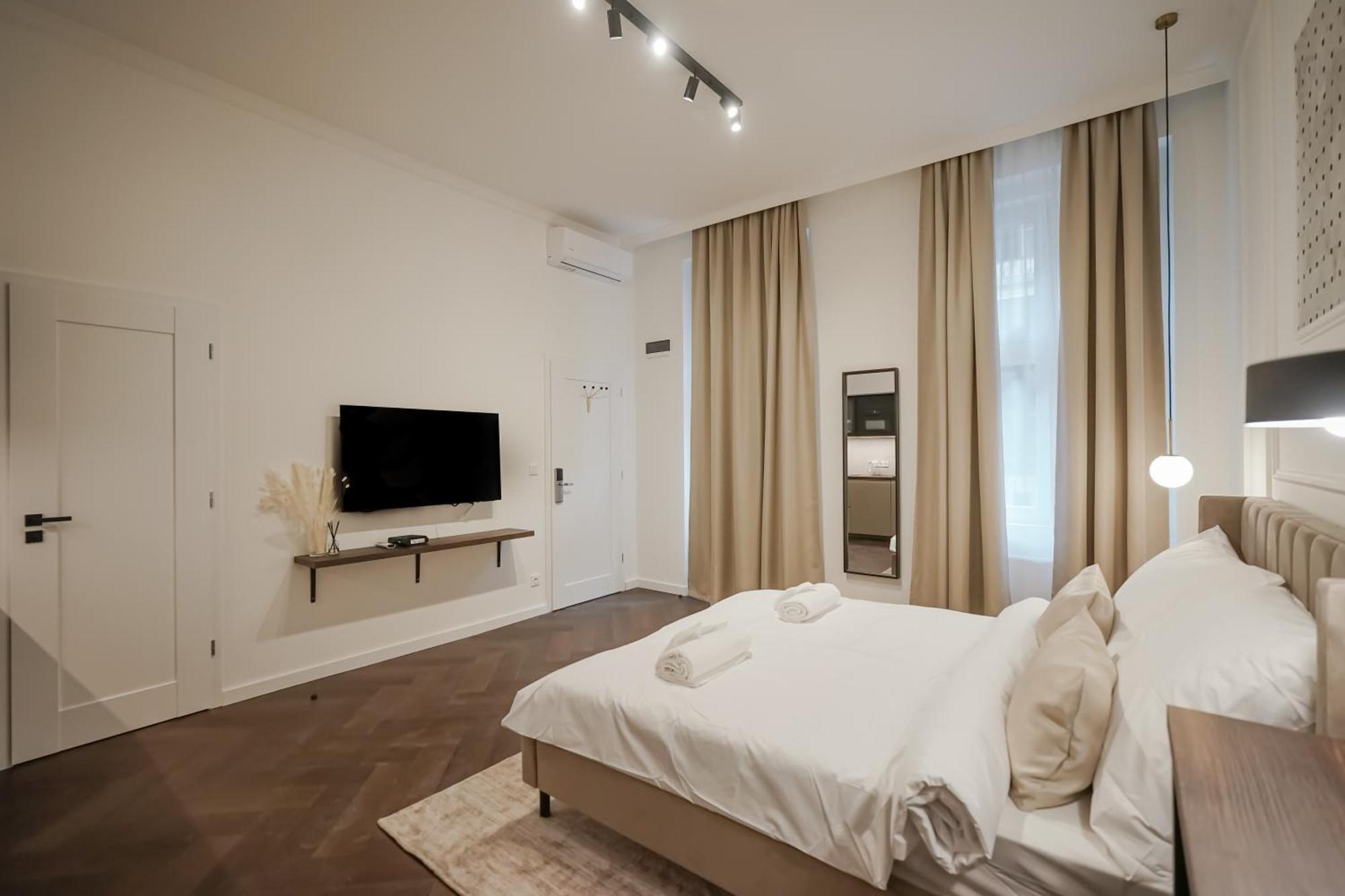 Appartement A5 - Boutique Apartments, Location By Bqa