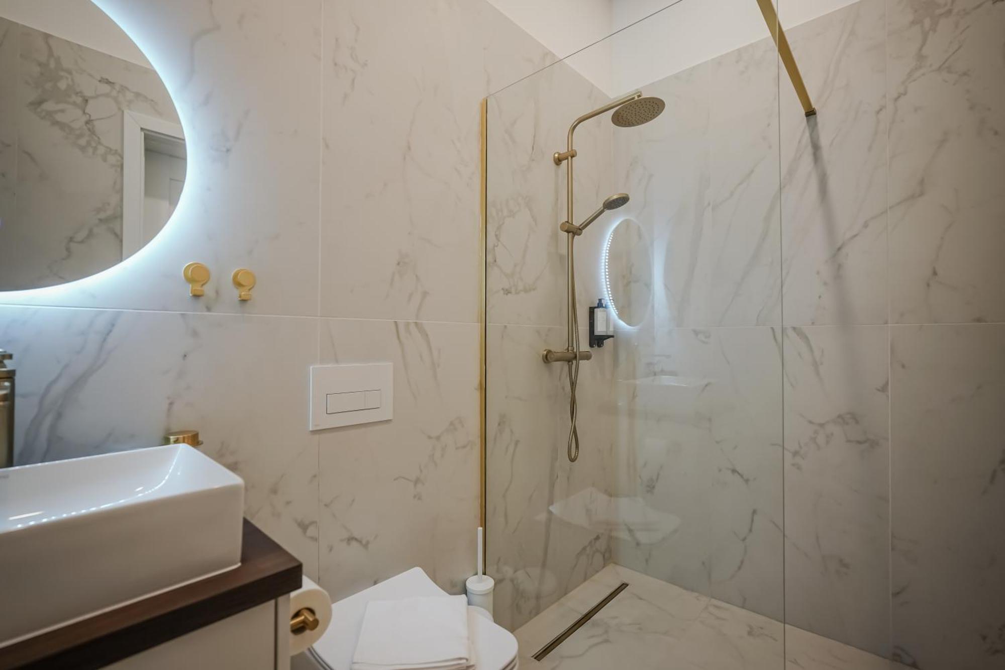 A5 - Boutique Apartments, Location By Bqa Apartment